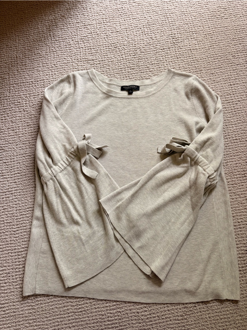 Banana Republic Oatmeal Tie-Sleeve Women's Knit Top
